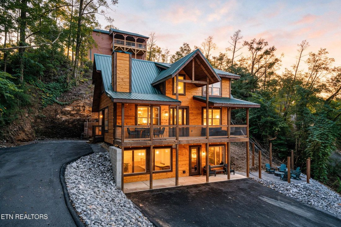 House in Pigeon Forge, Tennessee, United States 1 - 18983042