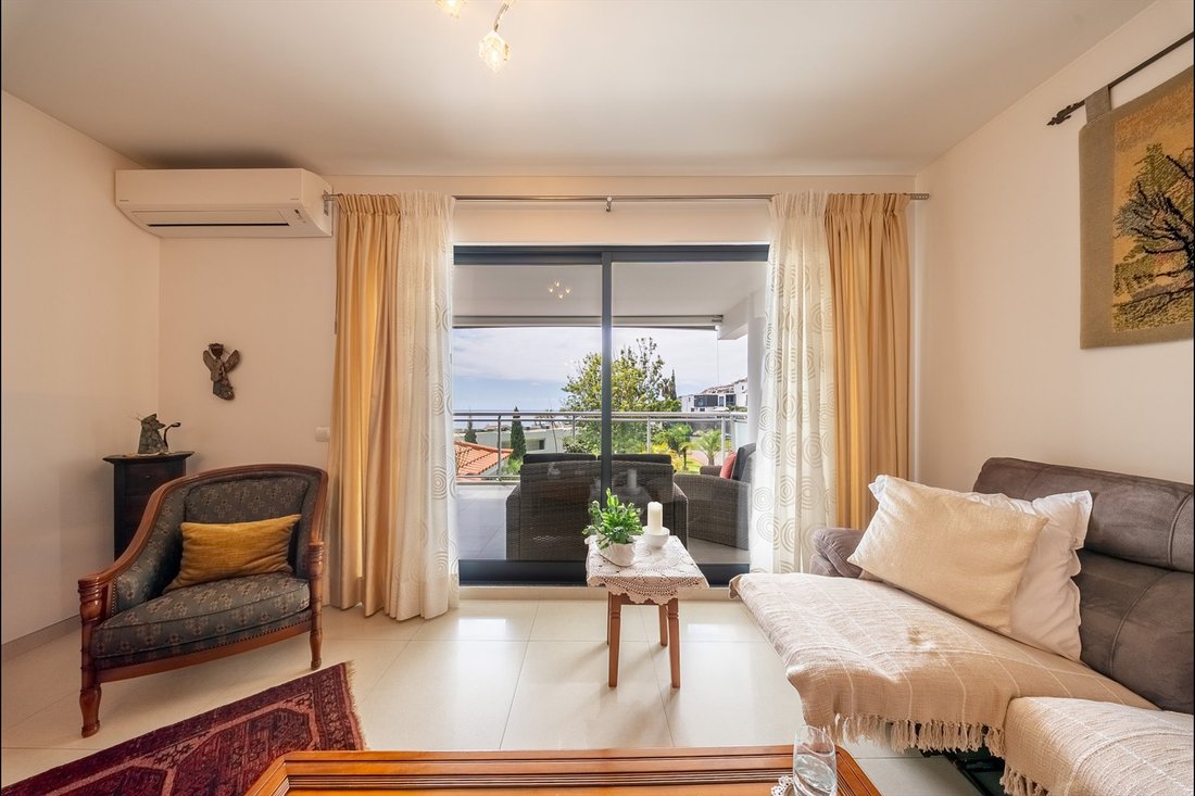 Apartment in Silveira, Lisbon, Portugal 5 - 18982957