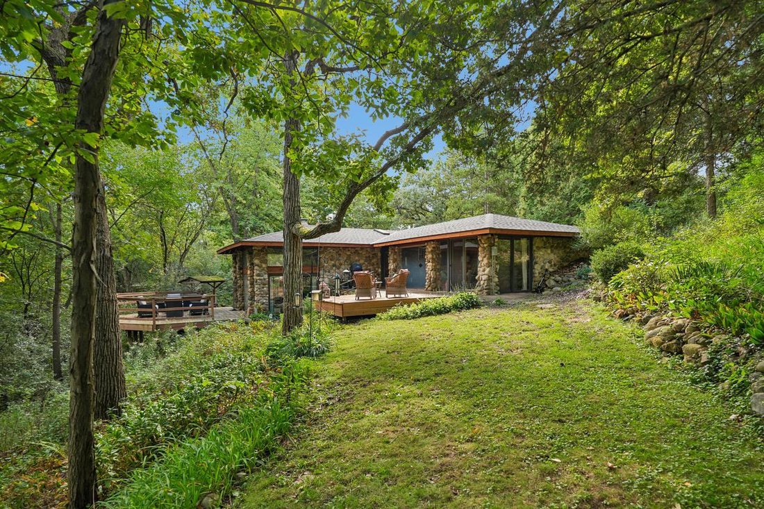 House in Wales, Wisconsin, United States 4 - 18982615