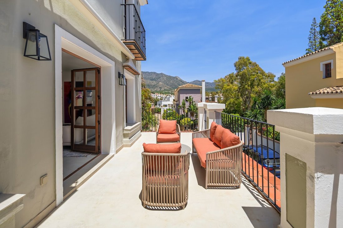 Townhouse in Golden Mile, Andalusia, Spain 4 - 18983069