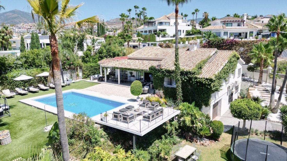 Villa in Nueva Andalucia, Marbella, Spain 1 - 18982868