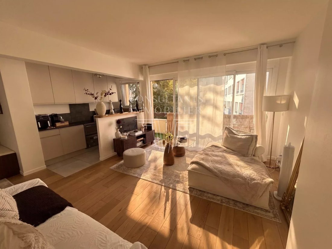 Apartment in Muette Sud, Paris 16e Arrondissement, Paris 1 - 18982845