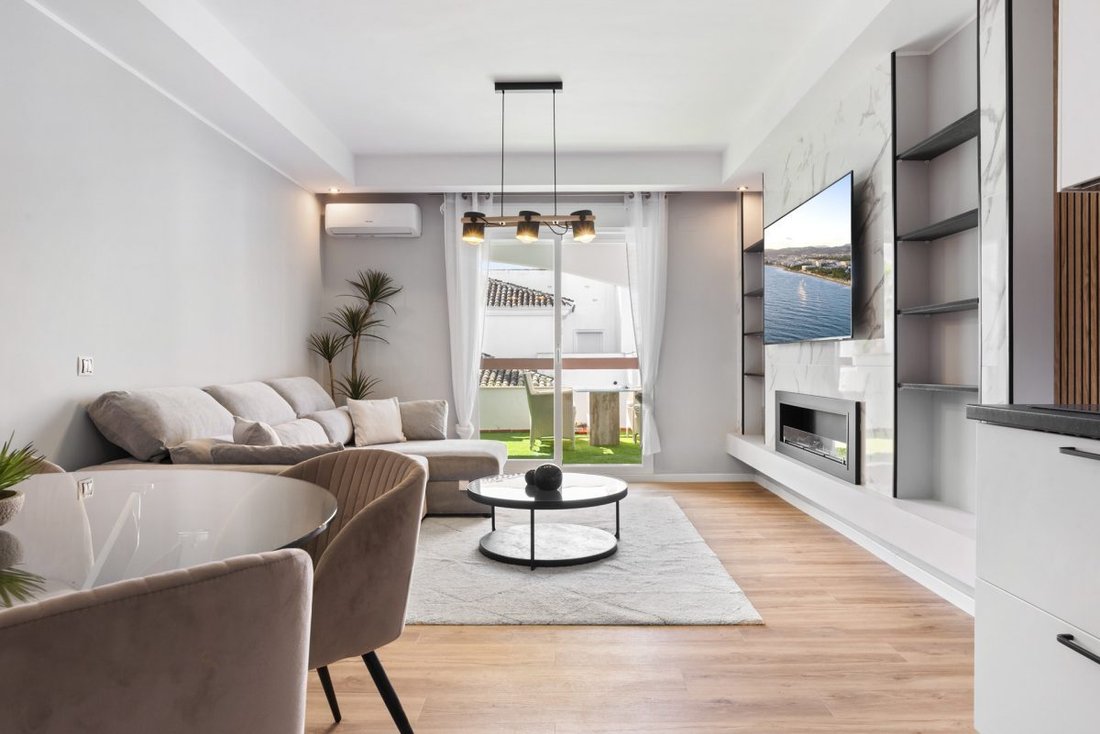Apartment in Puerto Banus, Marbella, Spain 2 - 18982910