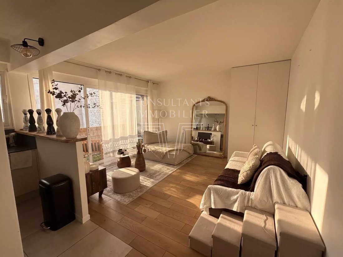 Apartment in Muette Sud, Paris 16e Arrondissement, Paris 2 - 18982845