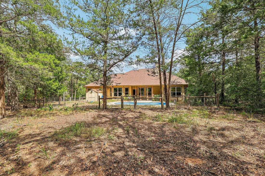 House in Smithville, Texas, United States 1 - 17823736