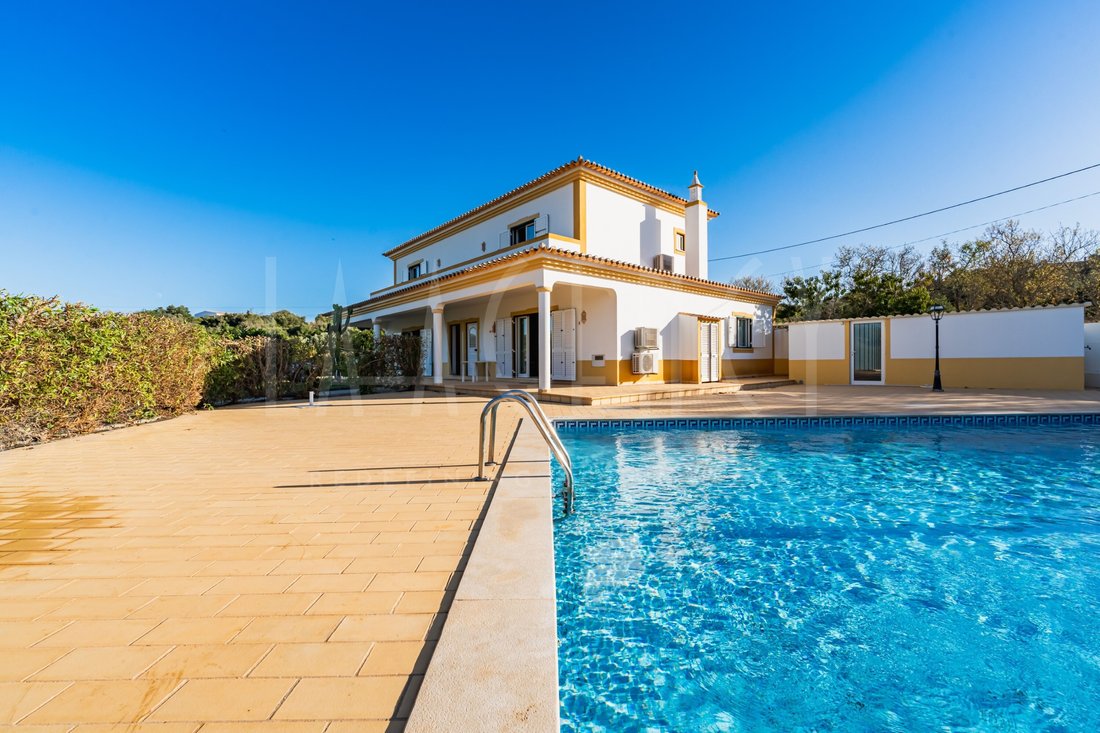 House in Faro (Se e Sao Pedro), Algarve, Portugal 1 - 18983234