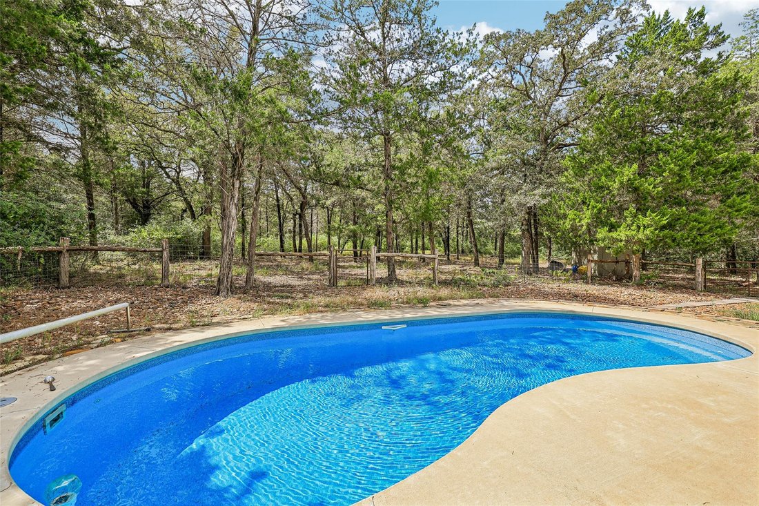 House in Smithville, Texas, United States 2 - 17823736