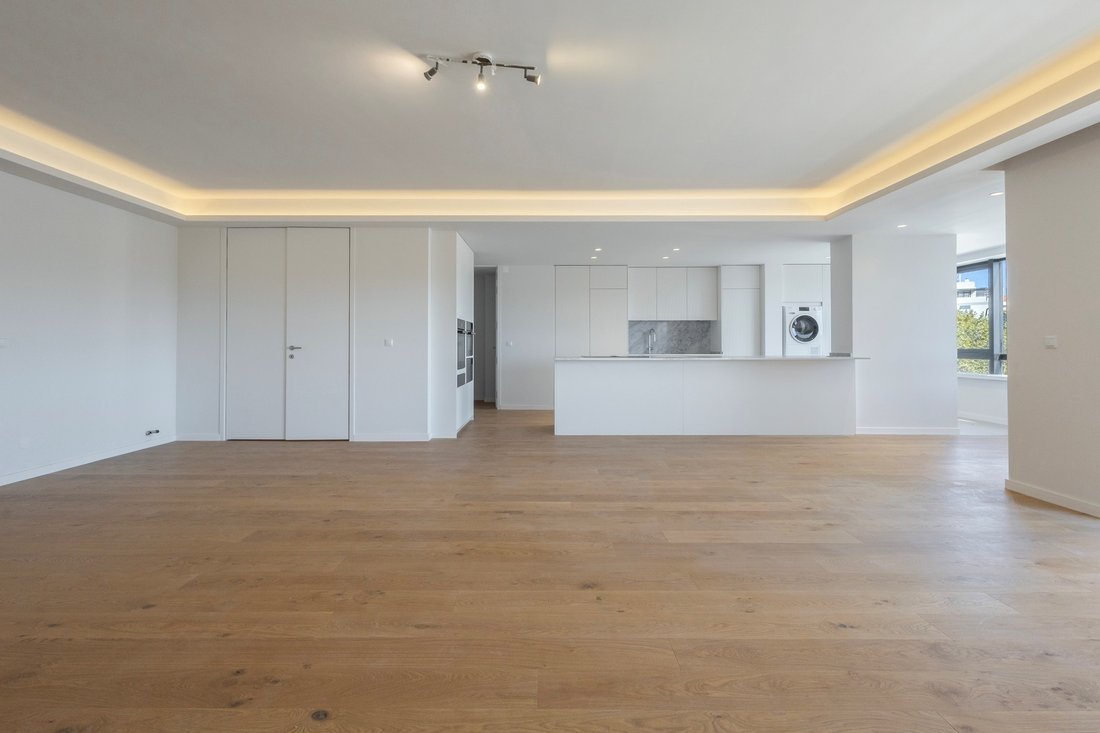 Apartment in Estoril, Cascais e Estoril, Lisbon 4 - 18983265
