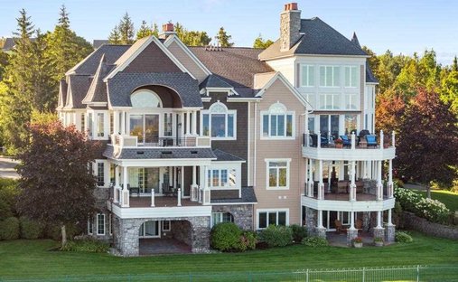 House in Petoskey, Michigan, United States 1