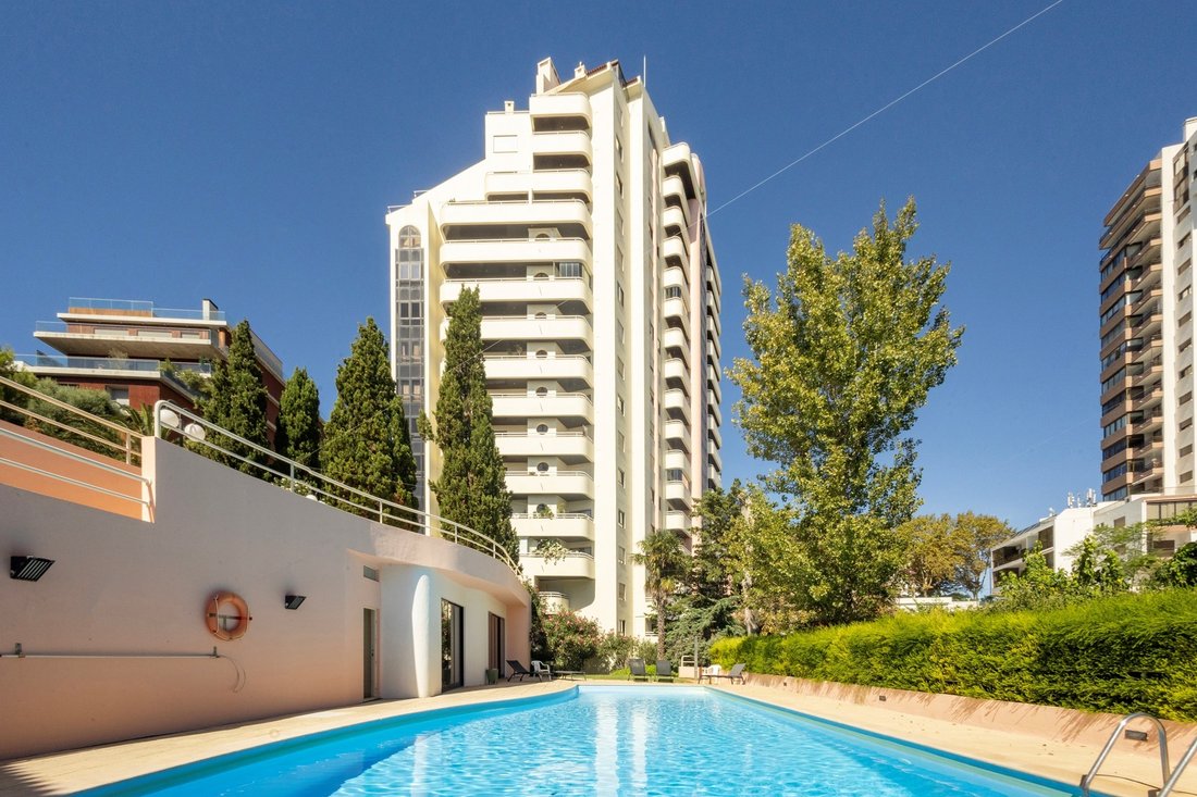 Apartment in Estoril, Cascais e Estoril, Lisbon 1 - 18983265