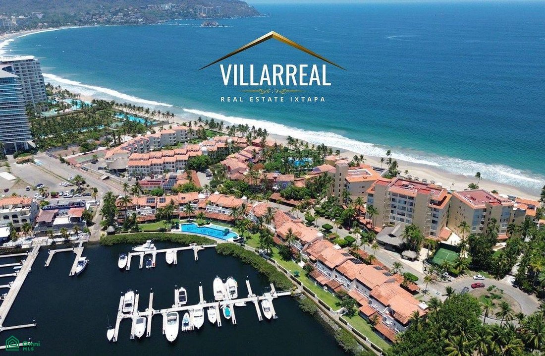 Land in Ixtapa Zihuatanejo, Guerrero, Mexico 3 - 18700814