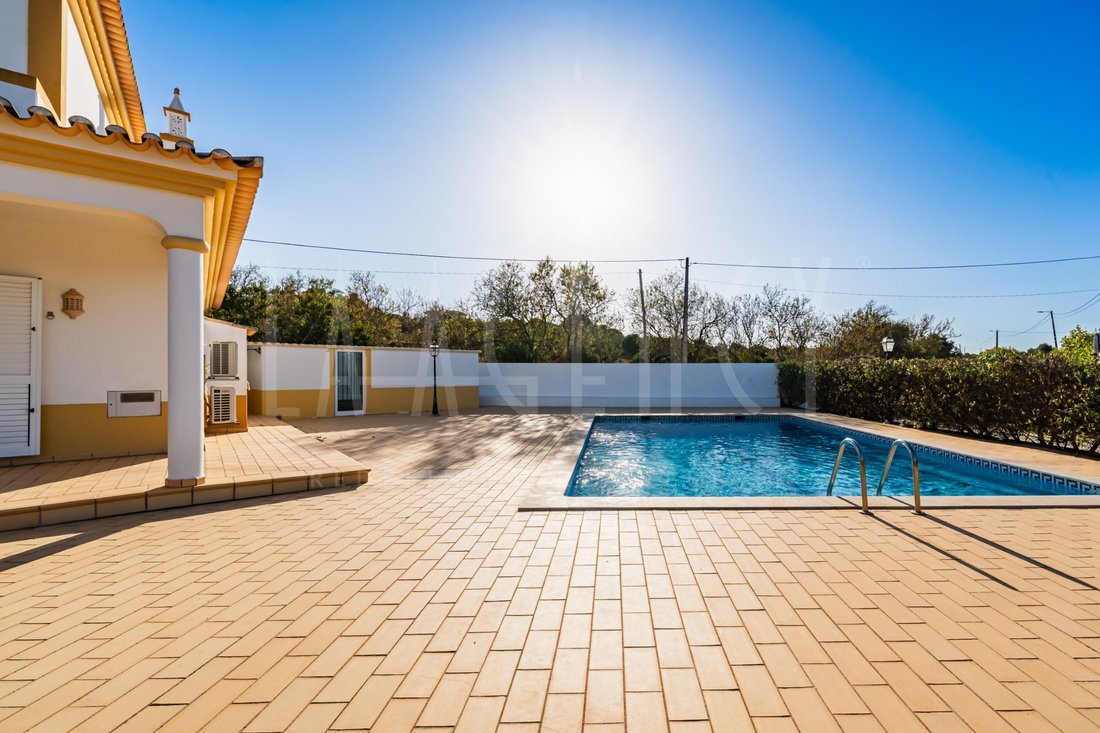 House in Faro (Se e Sao Pedro), Algarve, Portugal 2 - 18983234