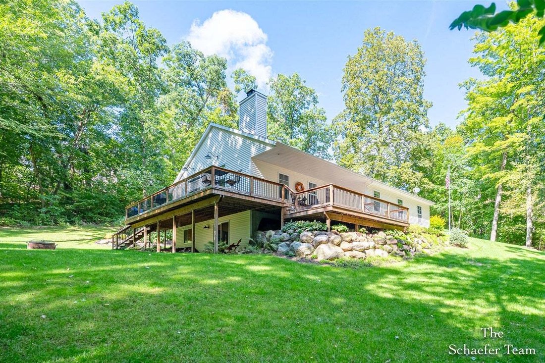House in Lowell, Michigan, United States 3 - 18983748