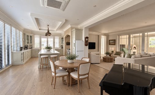 House in Sir Lowry's Pass, Helderberg, Cape Town 1