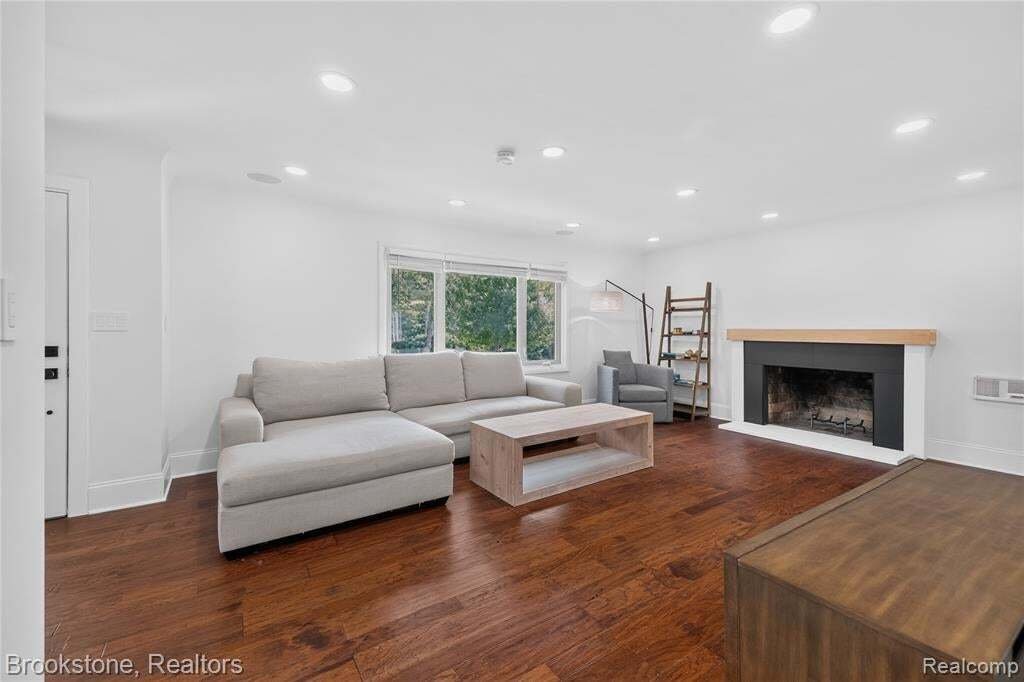 House in Rochester Hills, Michigan, United States 4 - 18983739