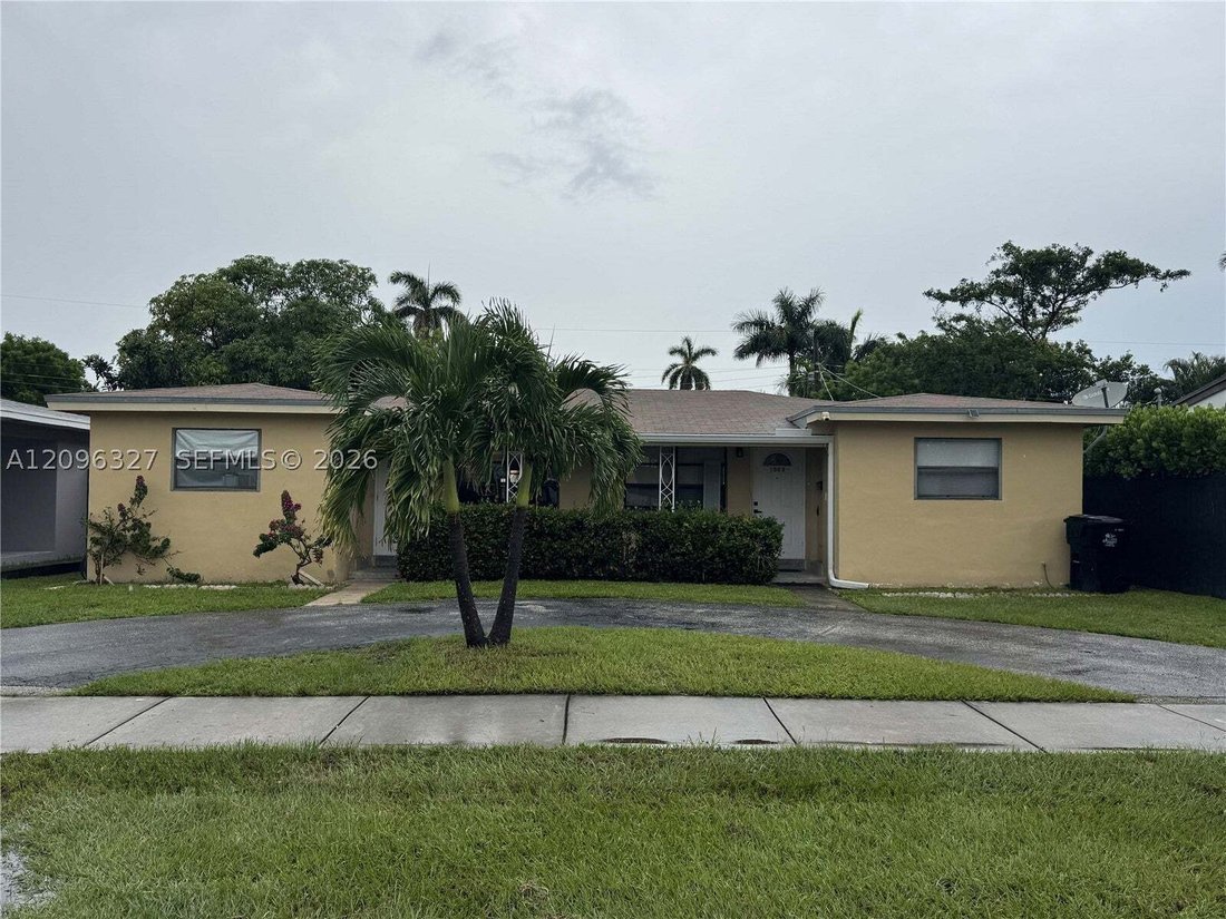 House in Hallandale Beach, Florida, United States 1 - 18983261