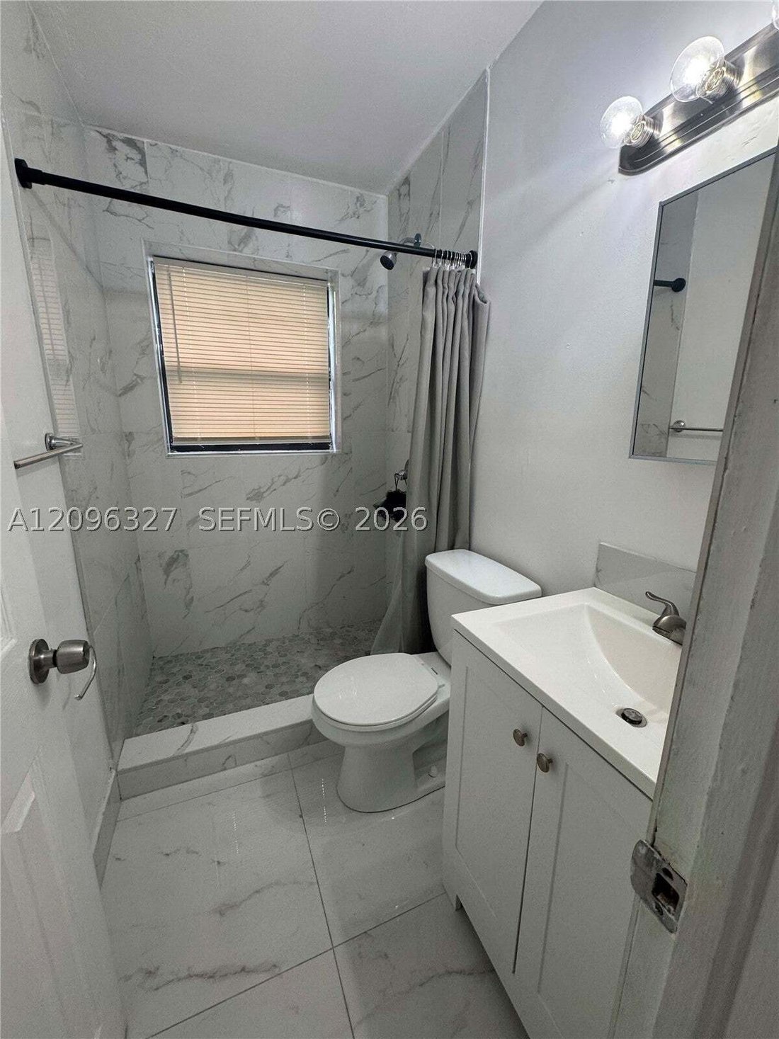 House in Hallandale Beach, Florida, United States 4 - 18983261