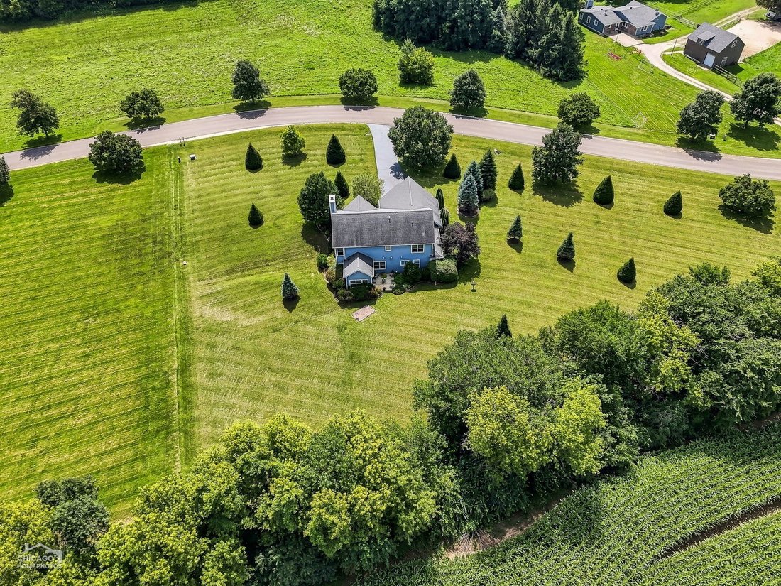 House in Woodstock, Illinois, United States 4 - 18983597
