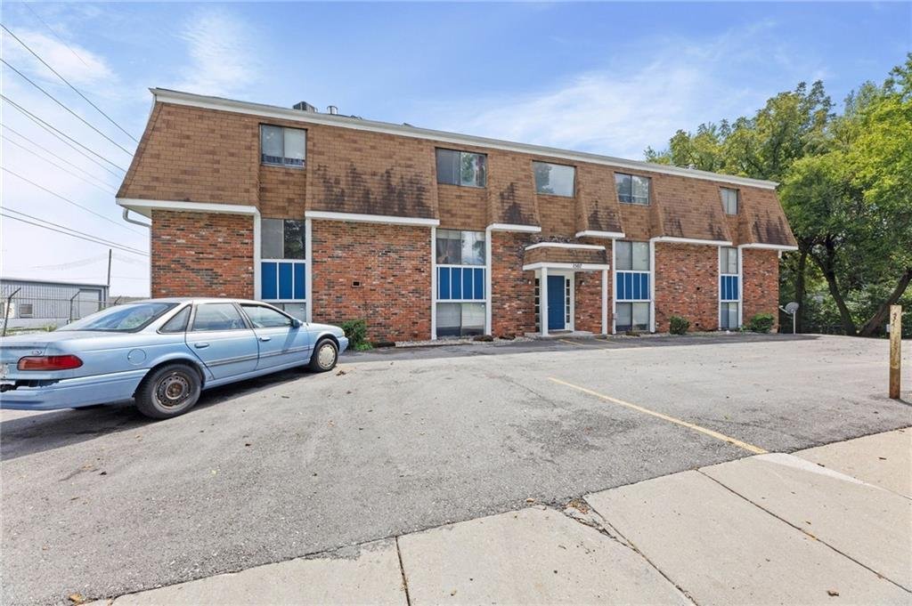 Apartment in Grandview, Missouri, United States 2 - 18983478