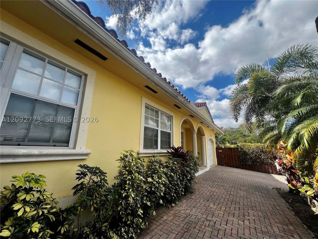House in Miami, Florida, United States 3 - 18983284