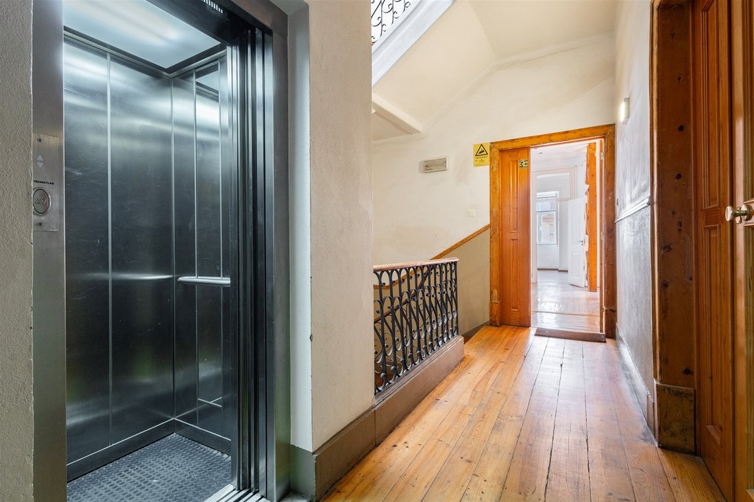 Apartment in Arroios, Lisbon, Portugal 1 - 18983764