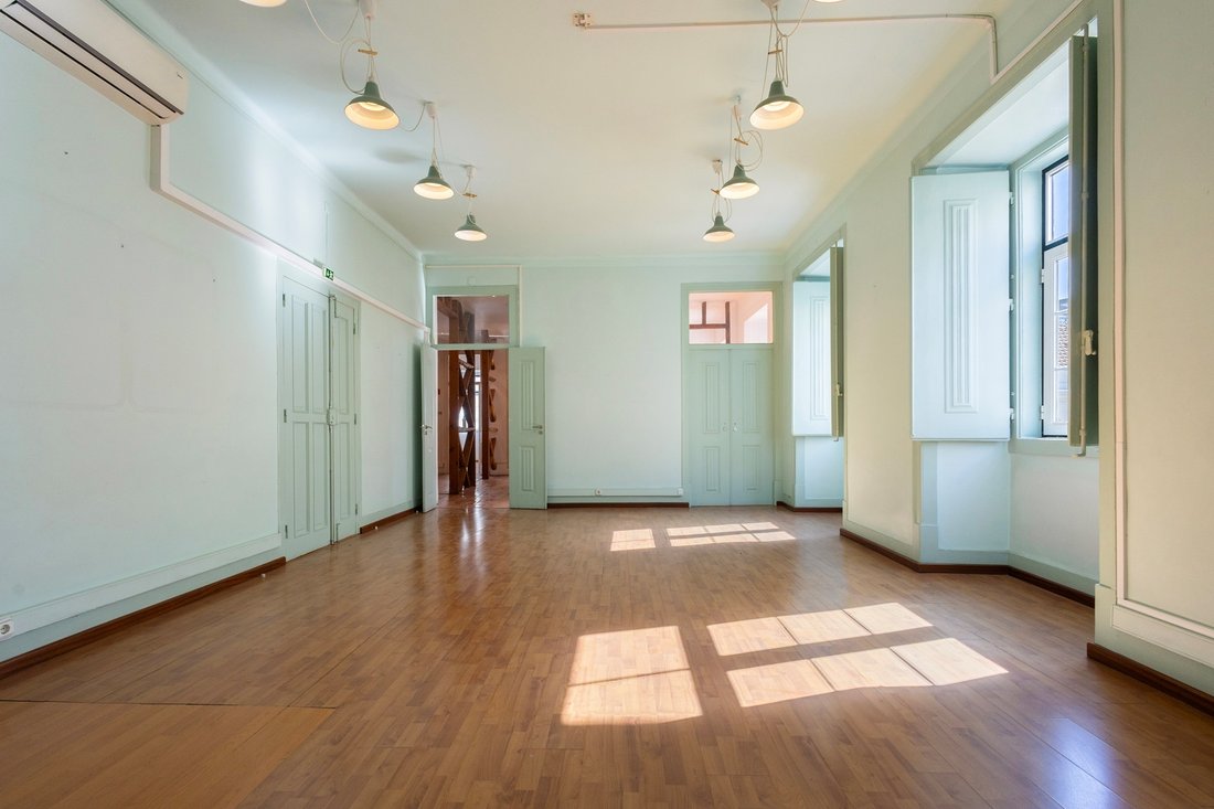 Apartment in Arroios, Lisbon, Portugal 4 - 18983764