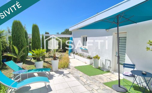 House in Le Fief-La Garenne, Royan, France 1