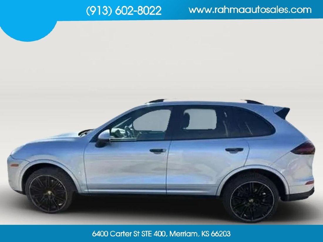 Suv in Merriam, KS, United States 2 - 16693351