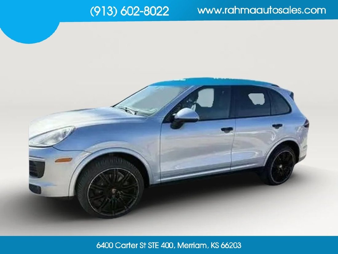 Suv in Merriam, KS, United States 1 - 16693351
