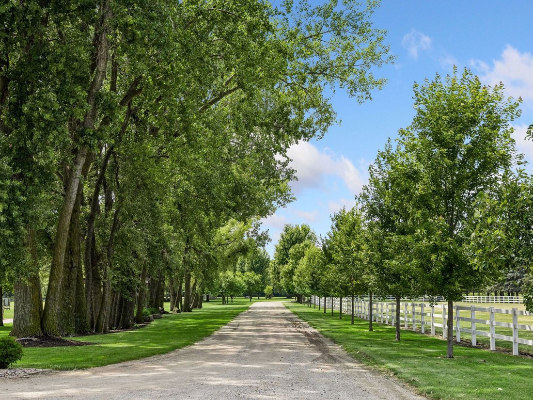 House in Waseca, Minnesota, United States 4 - 18513744