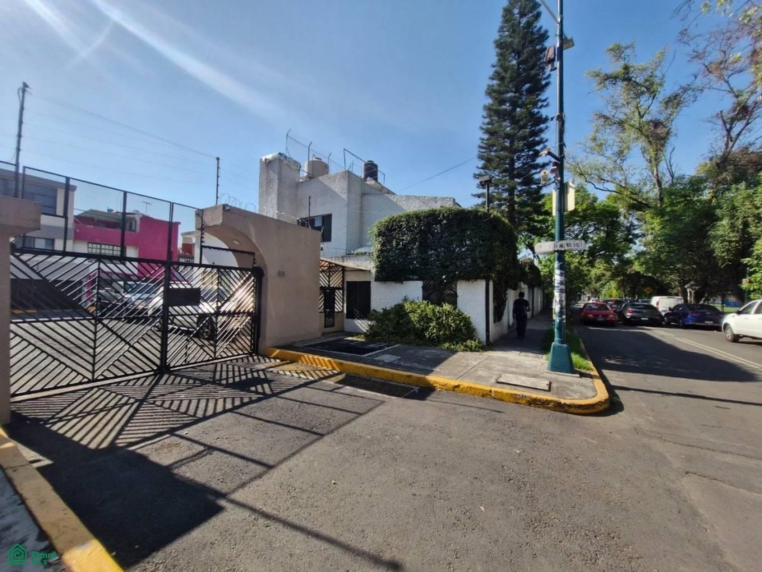 Townhouse in Mexico City, Mexico City, Mexico 2 - 18675823