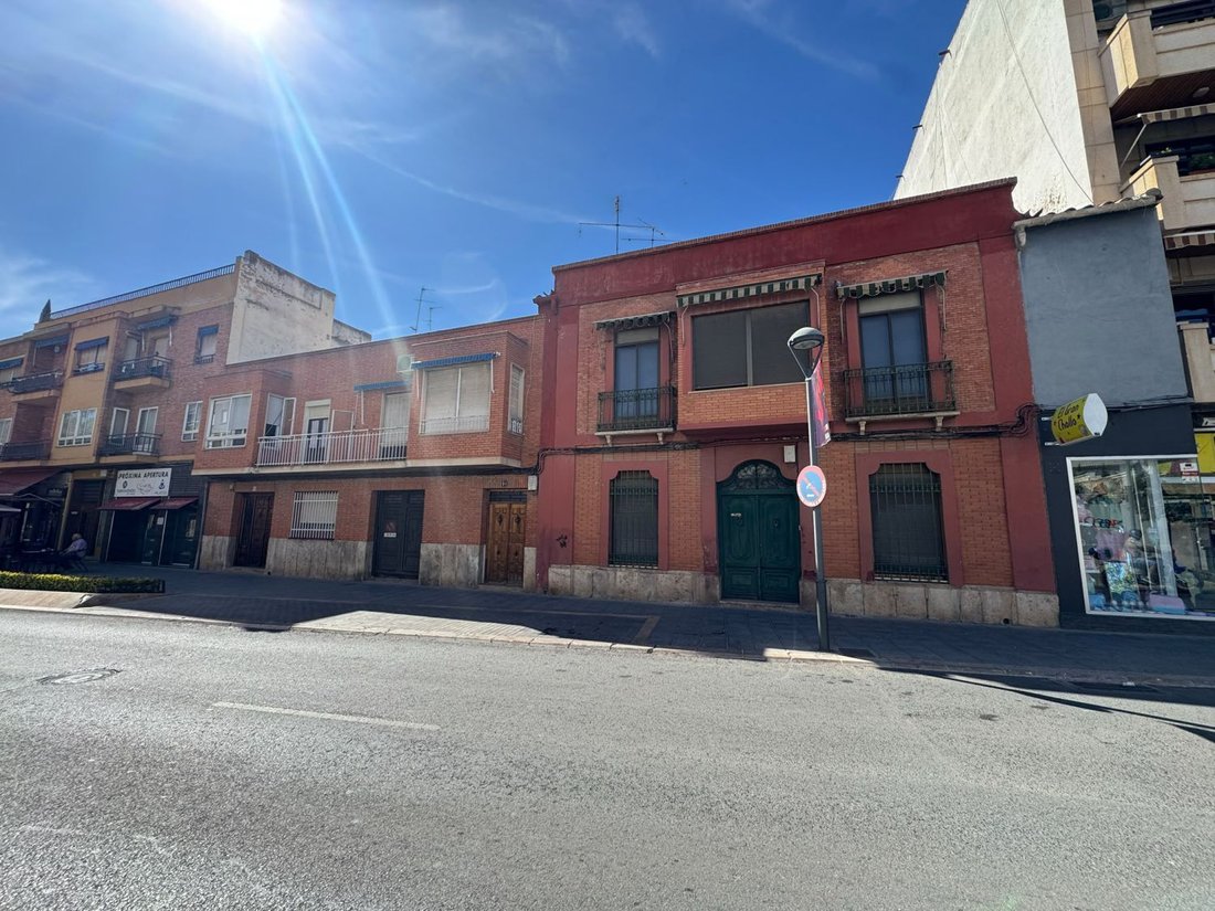 House in Valdepenas, Castile-La Mancha, Spain 5 - 18983858