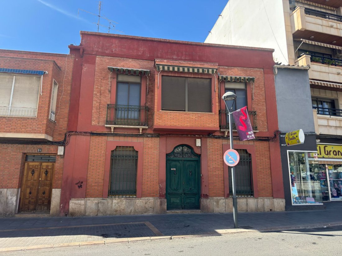 House in Valdepenas, Castile-La Mancha, Spain 1 - 18983858