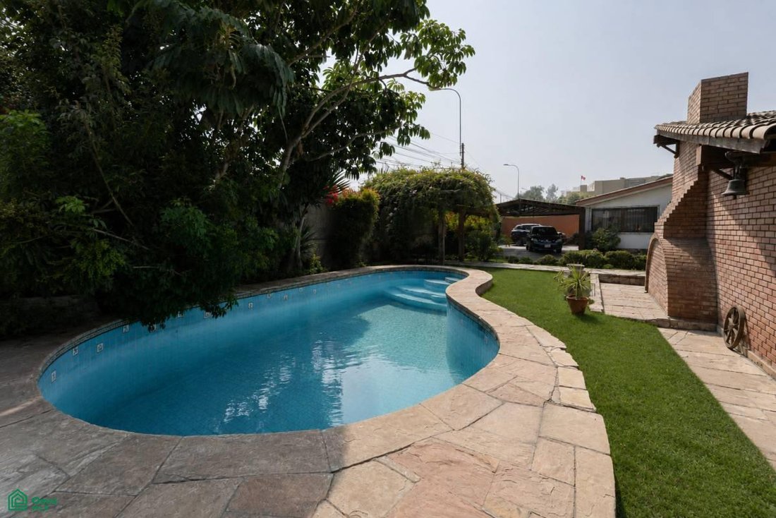 House in San Juan de Miraflores, Metropolitan Municipality of Lima, Peru 3 - 18196398