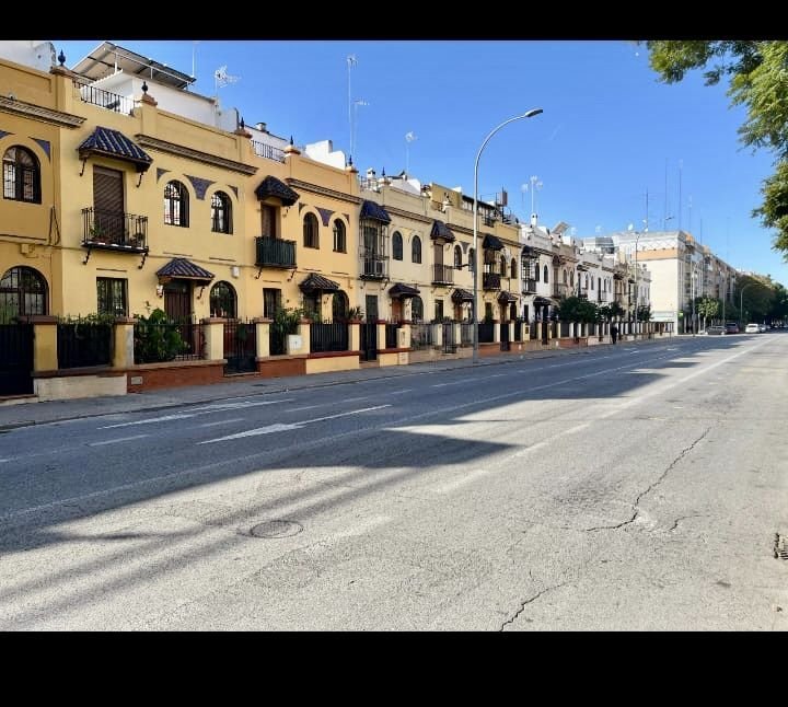 Townhouse in Distrito Sur, Seville, Spain 1 - 18983886