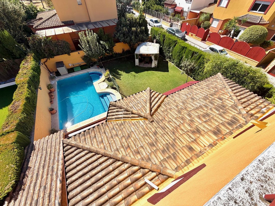 Chalet in Gines, Andalusia, Spain 1 - 18983876