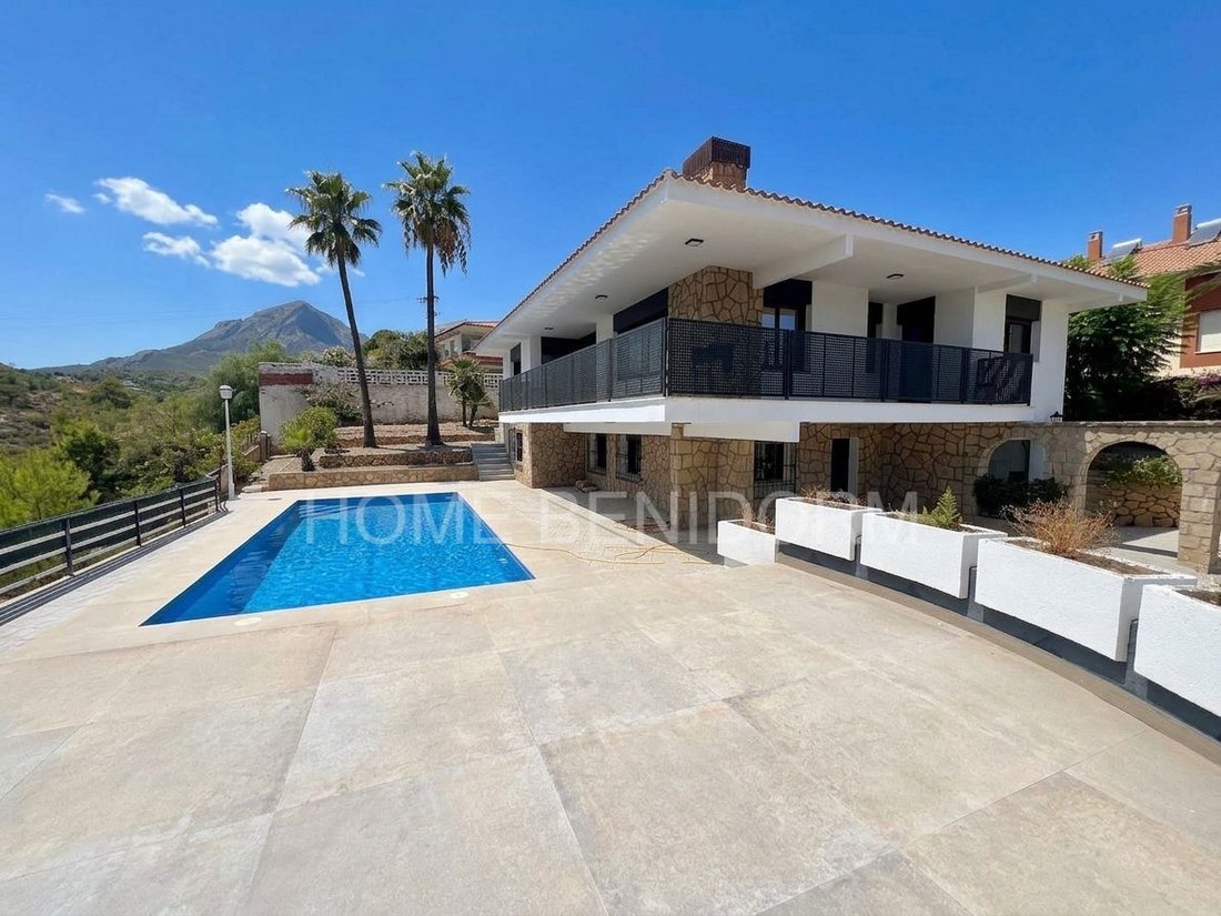 Chalet in la Nucia, Valencian Community, Spain 1 - 18983885