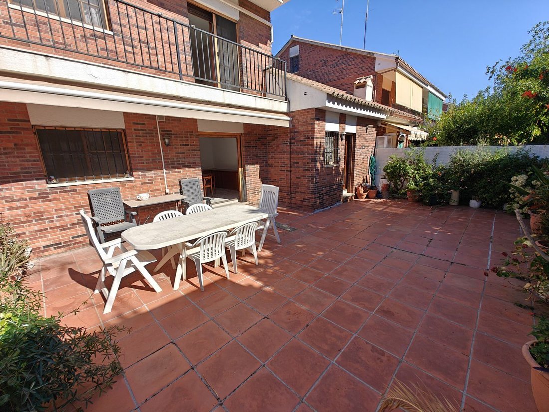 House in Premia de Mar, Catalonia, Spain 1 - 18983856