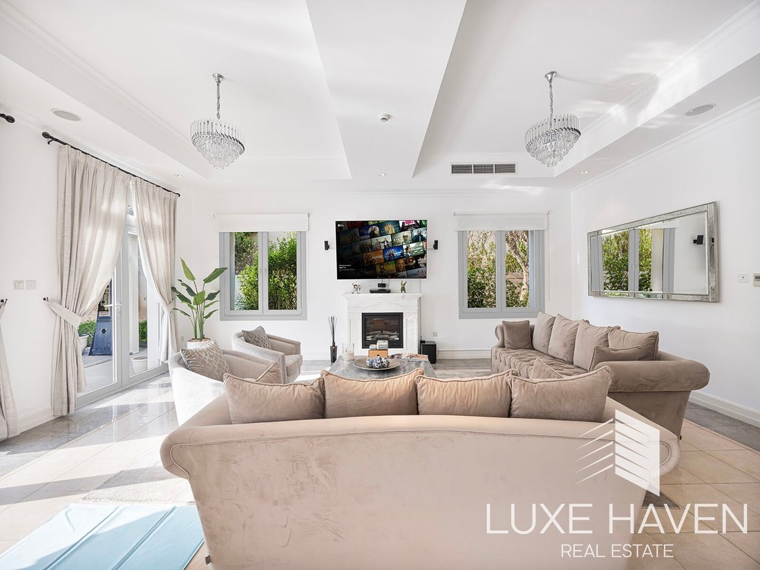 Villa in Jumeirah Golf Estates, Dubai, United Arab Emirates 2 - 18276612