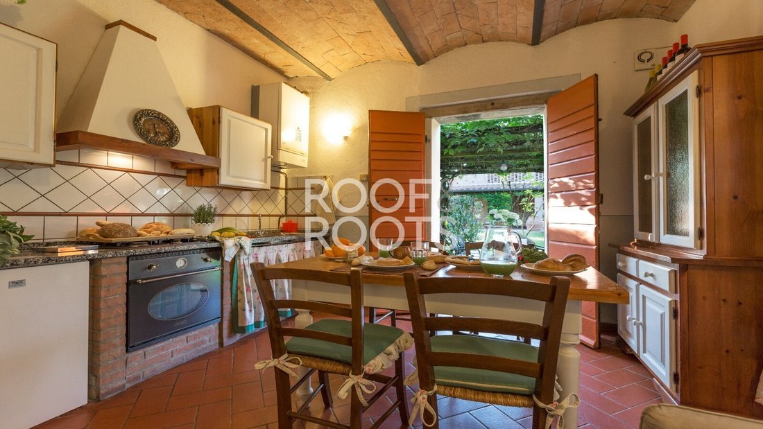 Villa in Porta a Lucca, Pisa, Tuscany 4 - 18984037