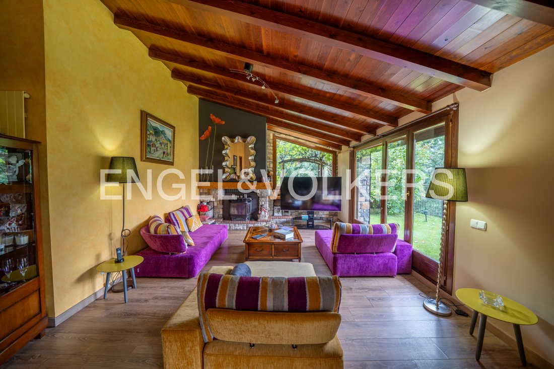 Chalet in Escaldes-Engordany, Escaldes-Engordany, Andorra 4 - 18984033