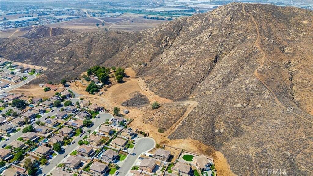 House in Colton, California, United States 5 - 18984042