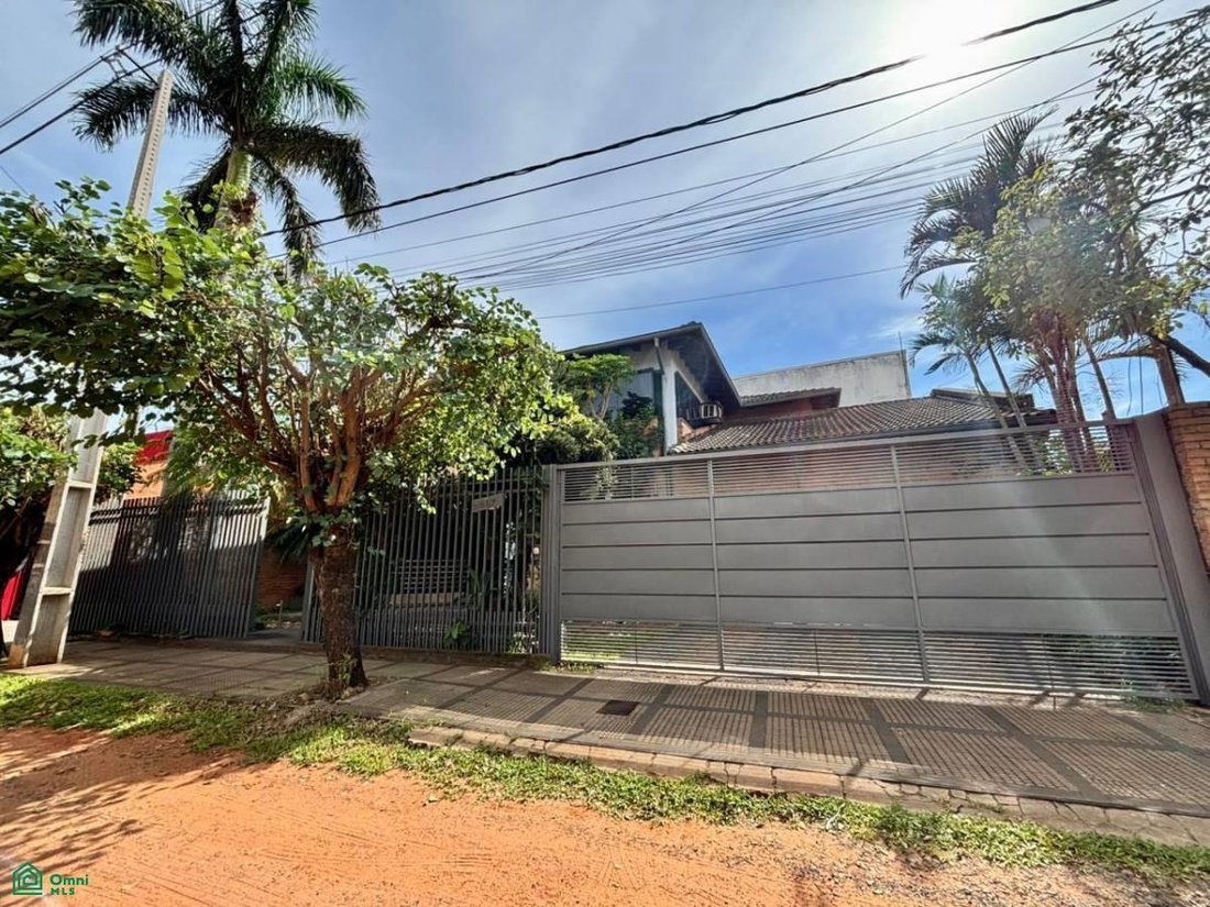House in Fernando de la Mora, Central Department, Paraguay 1 - 17988265