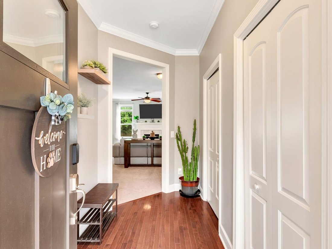 Townhouse in Crescent, New York, United States 2 - 18984008