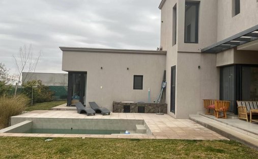 House in Las Heras, Mendoza Province, Argentina 1