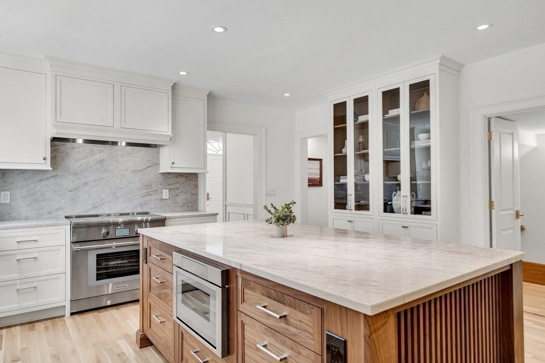 House in Newton, Massachusetts, United States 3 - 18981127