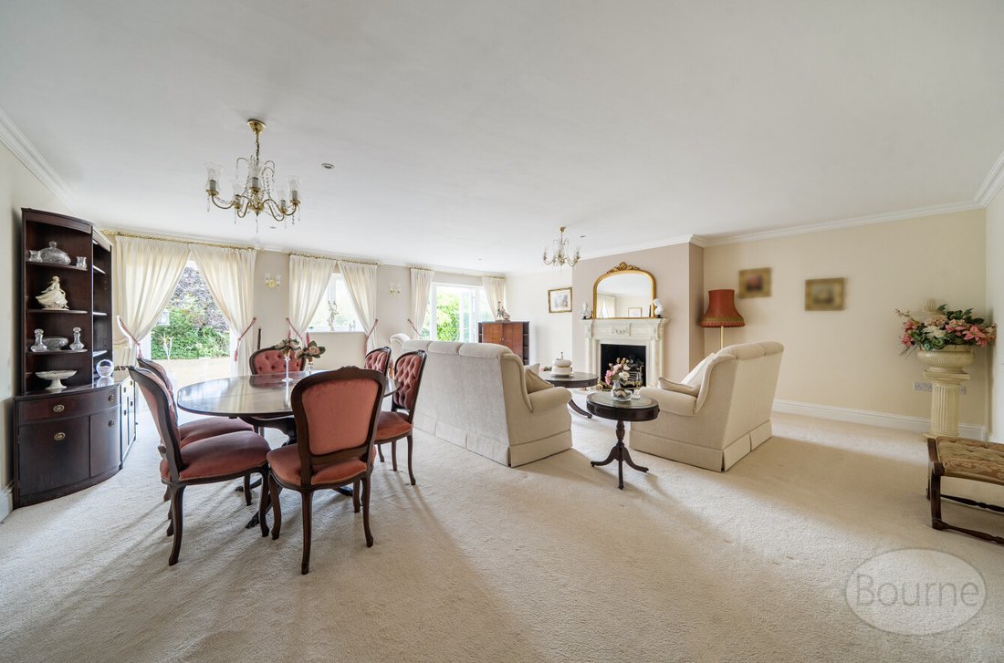Bungalow in Headley Down, England 5 - 18985188