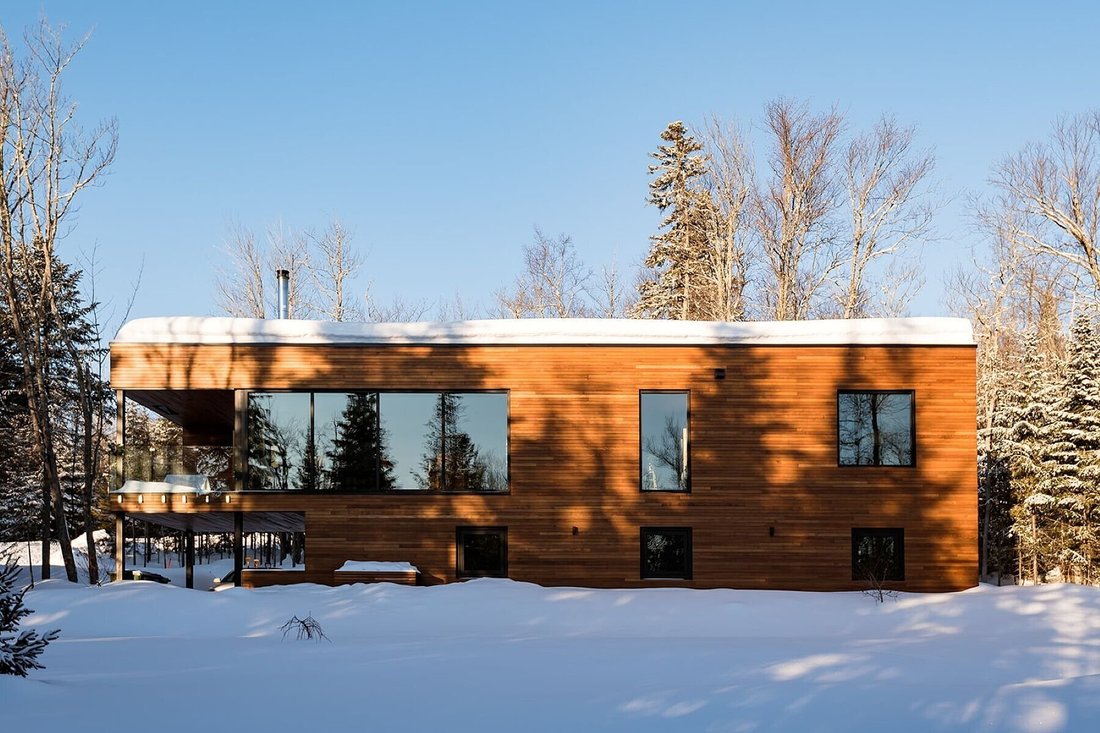 House in Petite-Rivière-Saint-François, Quebec, Canada 3 - 18986218