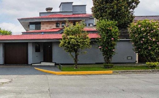 House in Naucalpan de Juárez, State of Mexico, Mexico 1