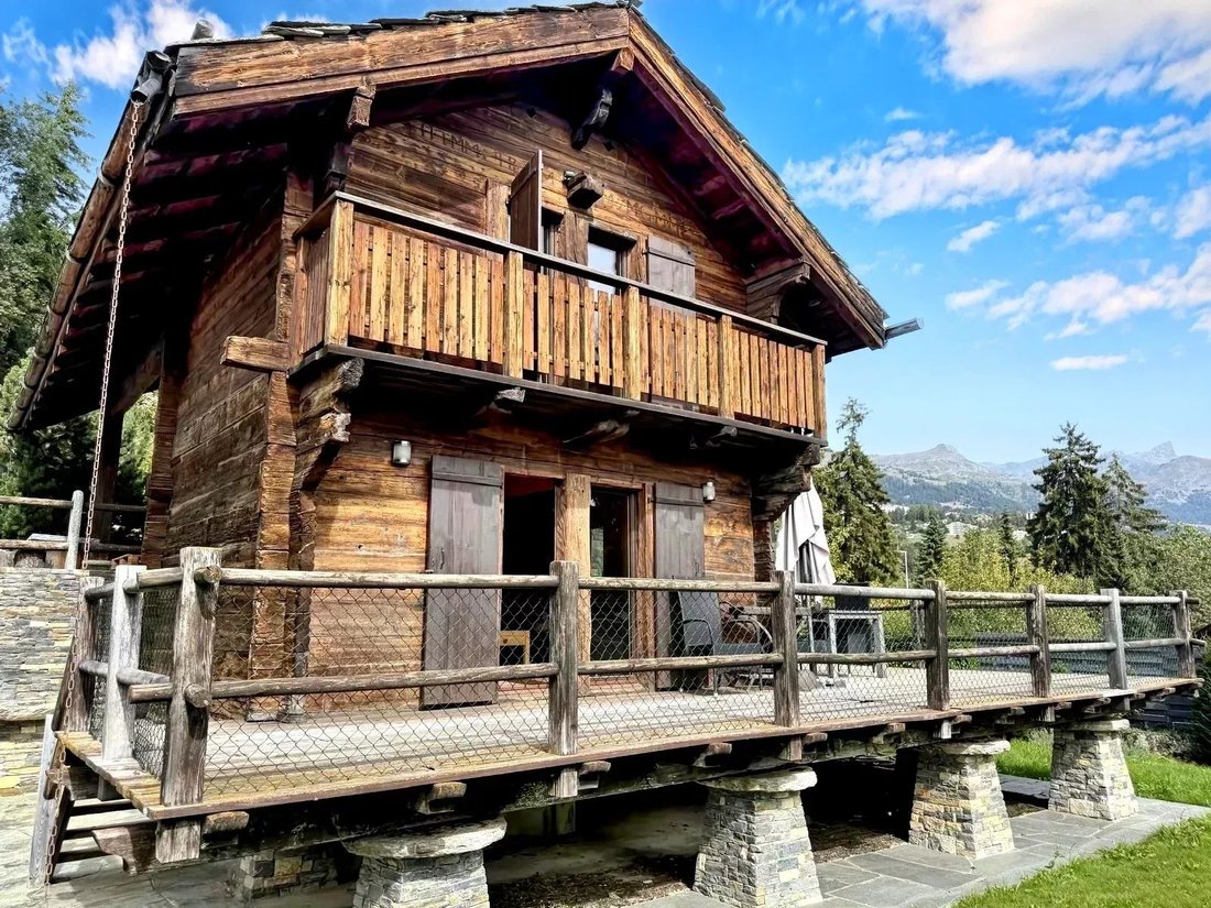 Chalet in Randogne, Crans-Montana, Switzerland 2 - 18985848